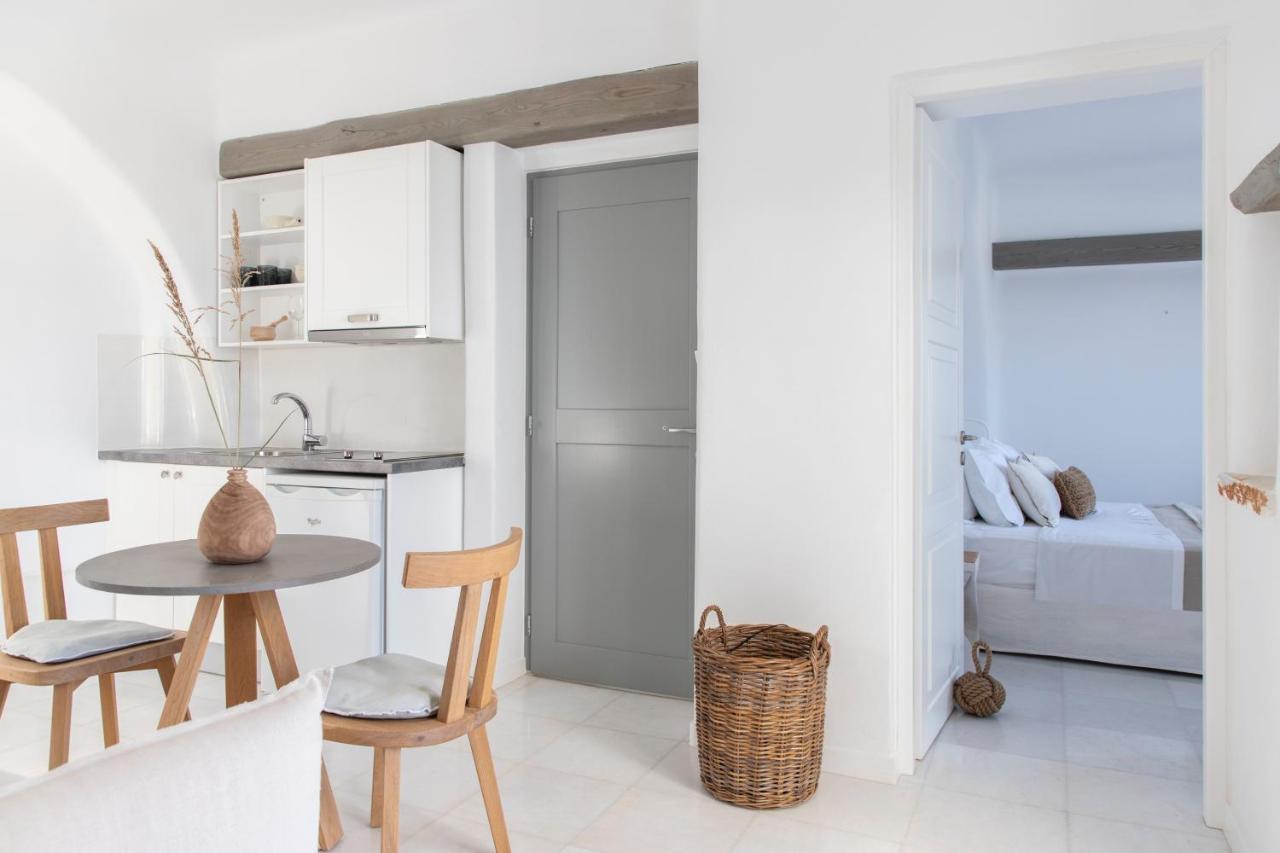 Aqua Breeze Villas On The Beach ปลากา ภายนอก รูปภาพ
