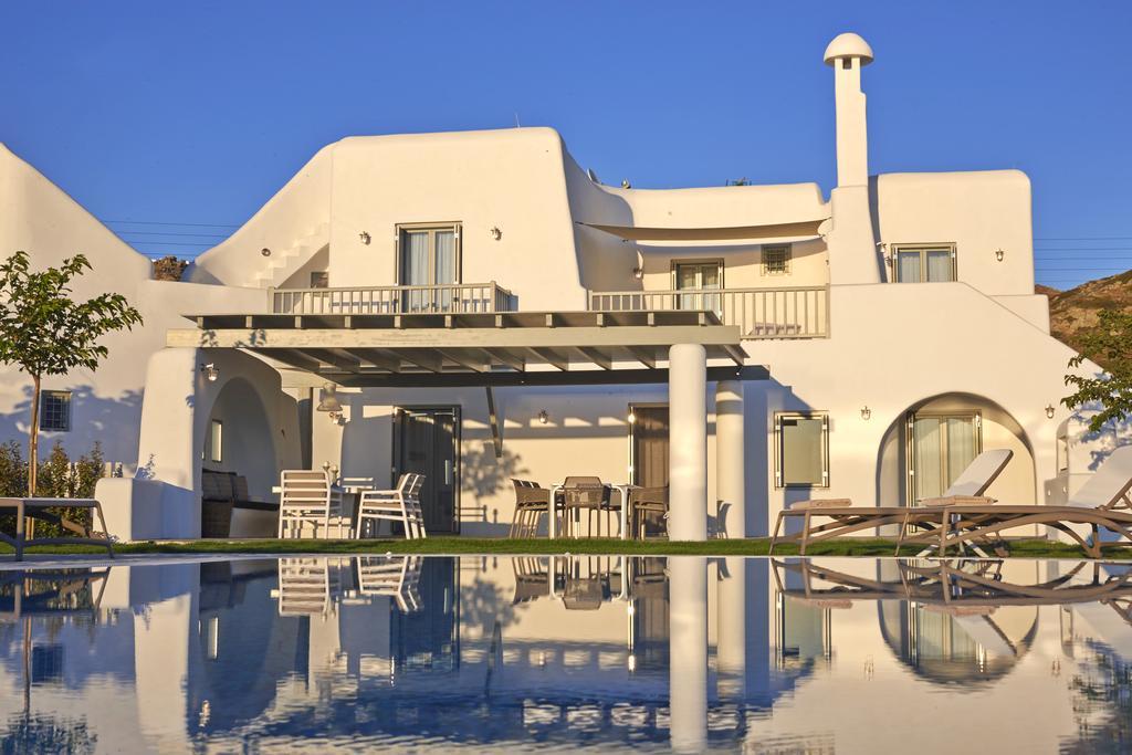 Aqua Breeze Villas On The Beach ปลากา ภายนอก รูปภาพ